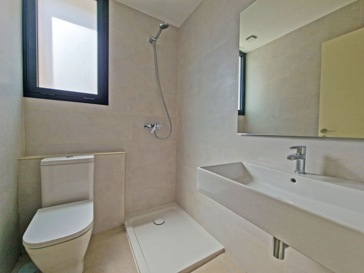 Se vende Apartamento Planta Baja de 2 dormitorios en Costa Del Sol, Málaga, España