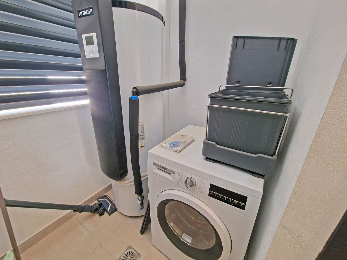 Se vende Apartamento Planta Baja de 2 dormitorios en Costa Del Sol, Málaga, España