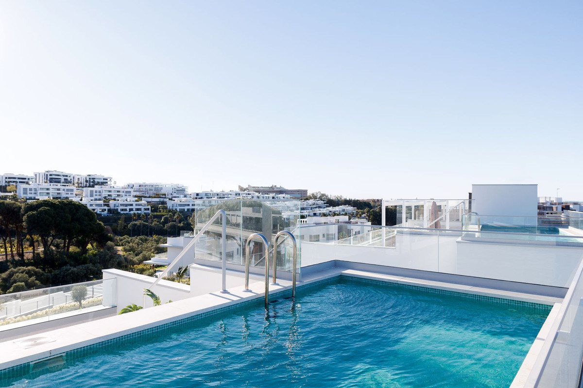3 Bed Apartment for sale in Marbella Costa Del Sol, Málaga, Spain