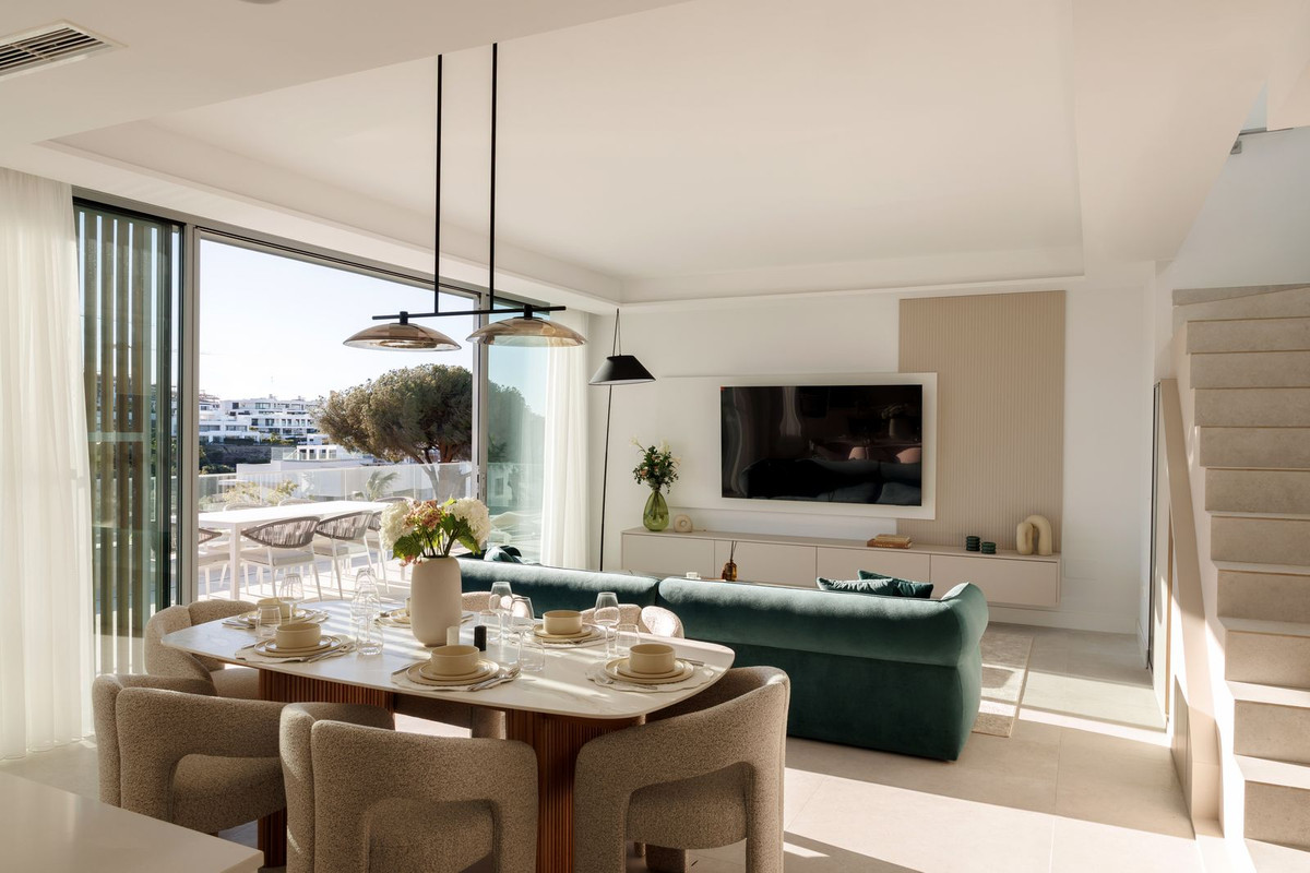3 Bed Apartment for sale in Marbella Costa Del Sol, Málaga, Spain