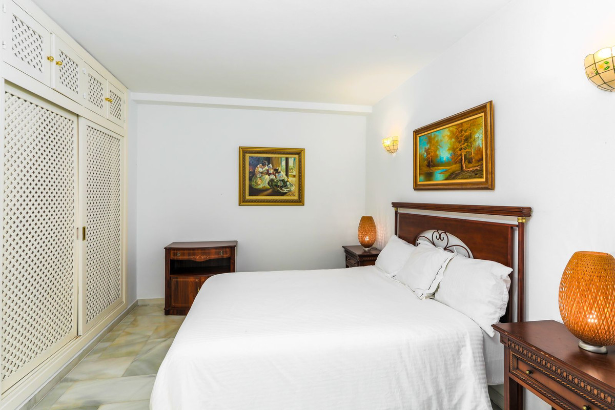 2 Bed Apartment for sale in Benalmadena Costa Costa Del Sol, Málaga, Spain