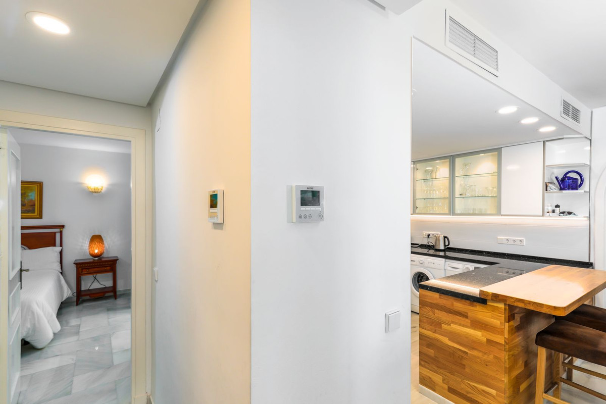 2 Bed Apartment for sale in Benalmadena Costa Costa Del Sol, Málaga, Spain