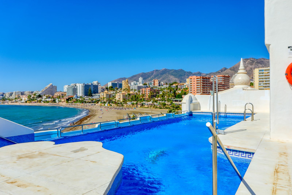 2 Bed Apartment for sale in Benalmadena Costa Costa Del Sol, Málaga, Spain