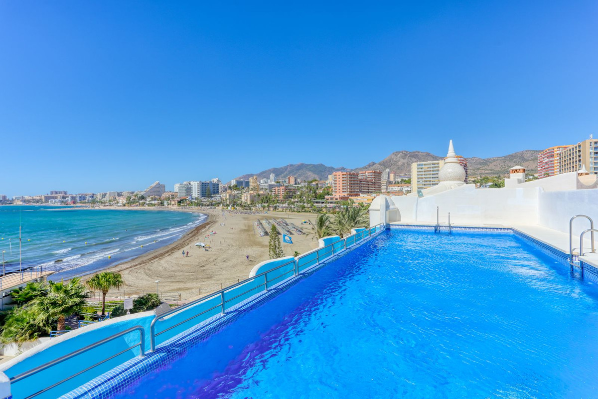2 Bed Apartment for sale in Benalmadena Costa Costa Del Sol, Málaga, Spain