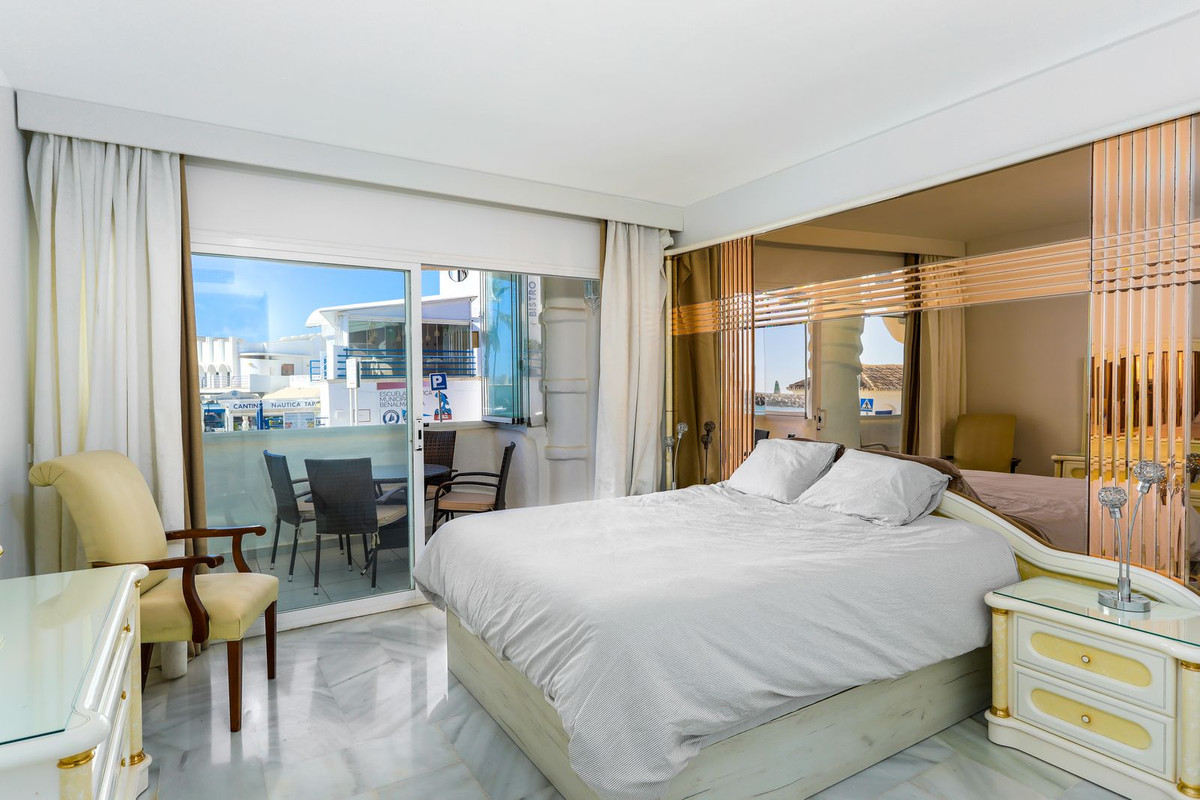 2 Bed Apartment for sale in Benalmadena Costa Costa Del Sol, Málaga, Spain