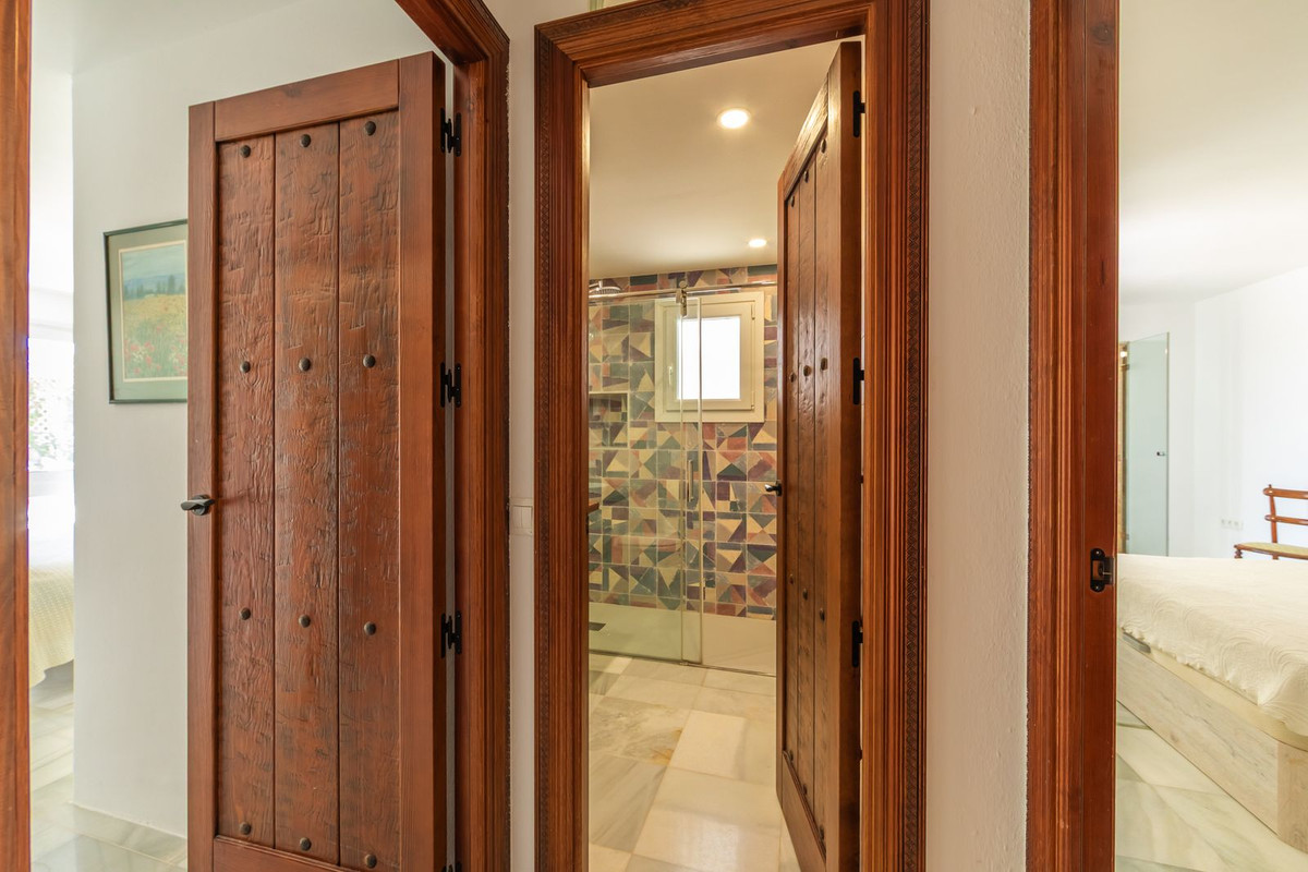 Se vende Villa - Chalet de 3 dormitorios en Costa Del Sol, Málaga, España