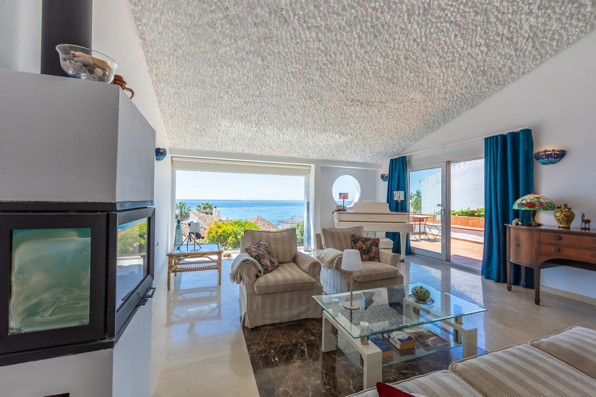 Se vende Villa - Chalet de 3 dormitorios en Costa Del Sol, Málaga, España