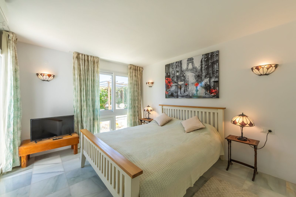 Se vende Villa - Chalet de 3 dormitorios en Costa Del Sol, Málaga, España
