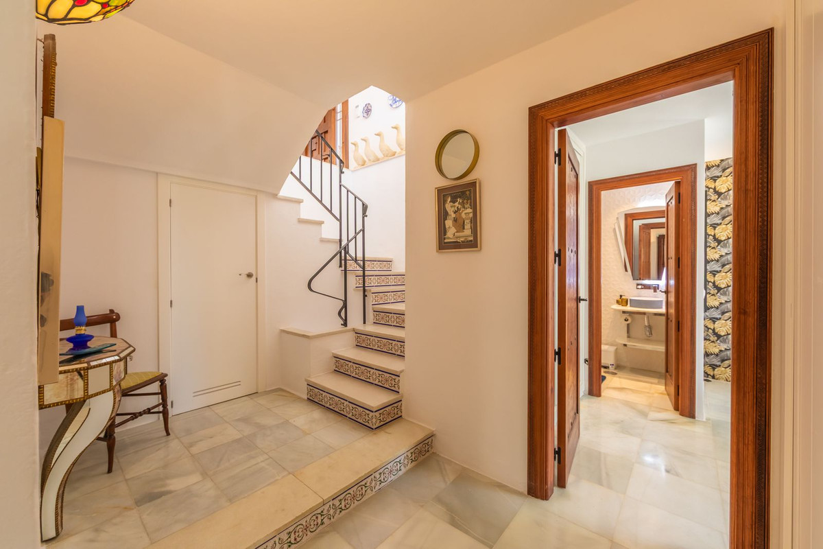 Se vende Villa - Chalet de 3 dormitorios en Costa Del Sol, Málaga, España