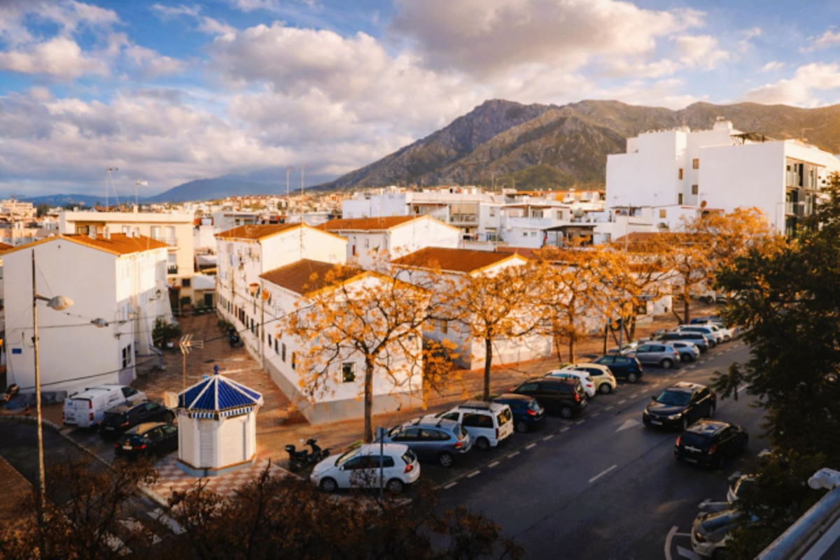 2 Bed Apartment for sale in Marbella Costa Del Sol, Málaga, Spain