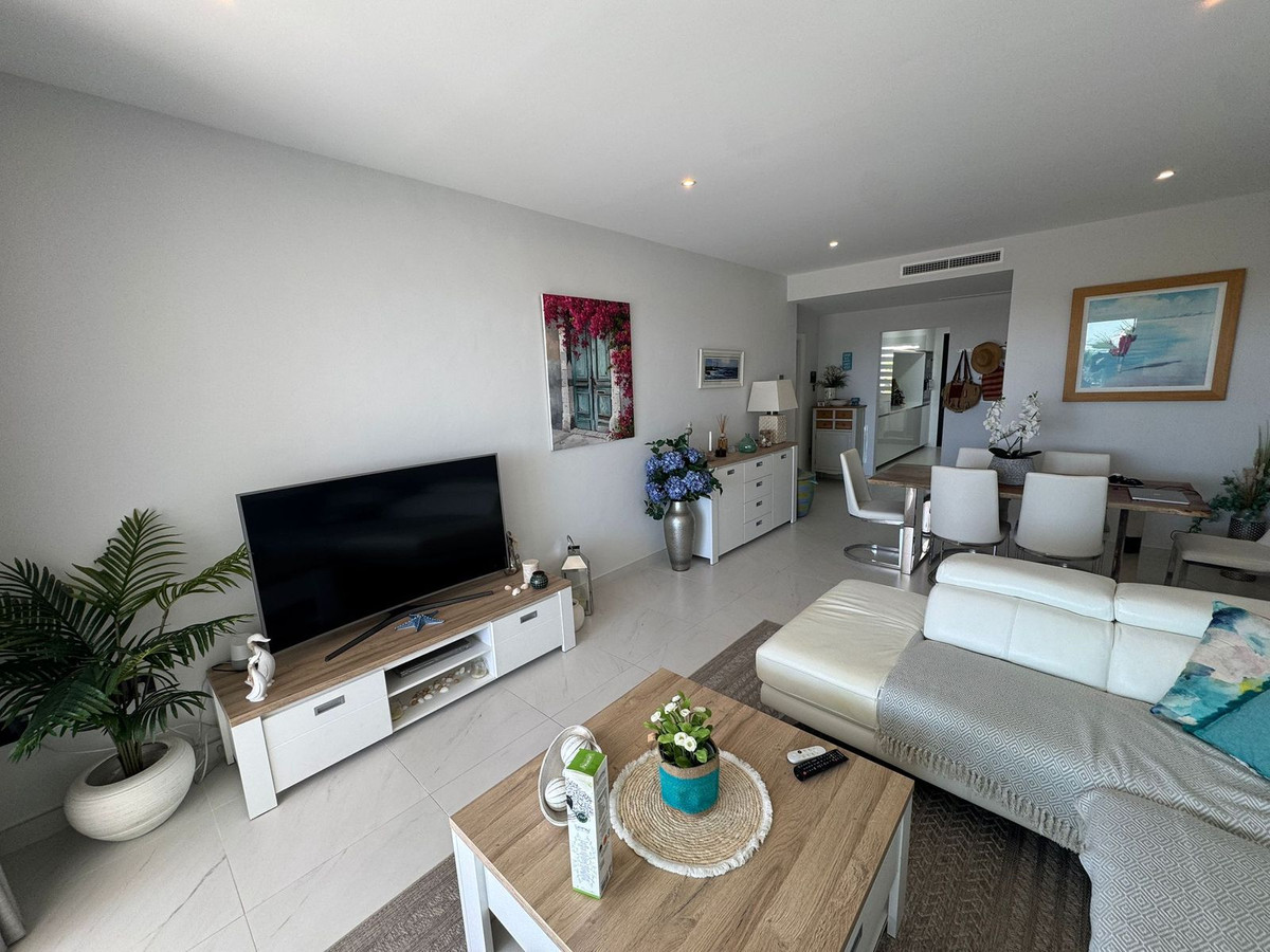 4 Bed Apartment for sale in Estepona Costa Del Sol, Málaga, Spain