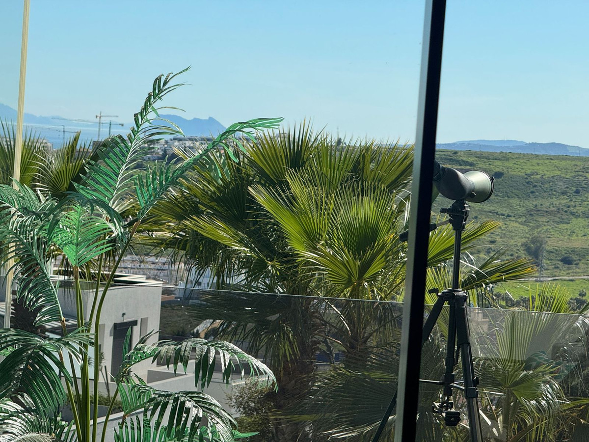 4 Bed Apartment for sale in Estepona Costa Del Sol, Málaga, Spain