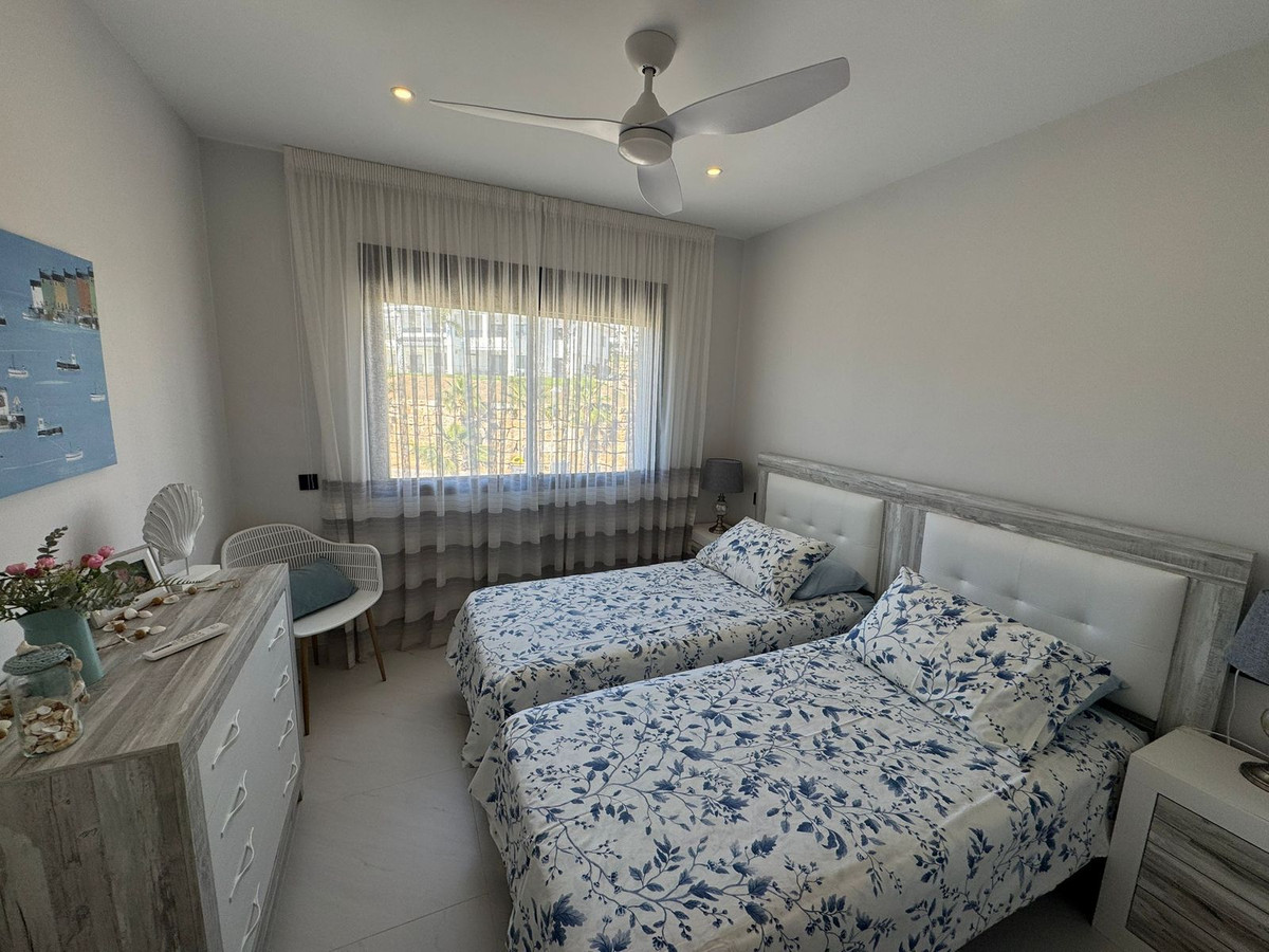 4 Bed Apartment for sale in Estepona Costa Del Sol, Málaga, Spain