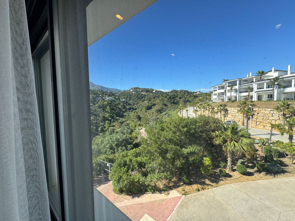 4 Bed Apartment for sale in Estepona Costa Del Sol, Málaga, Spain