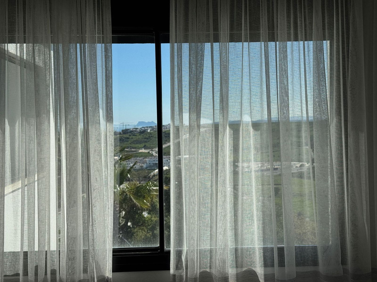 4 Bed Apartment for sale in Estepona Costa Del Sol, Málaga, Spain