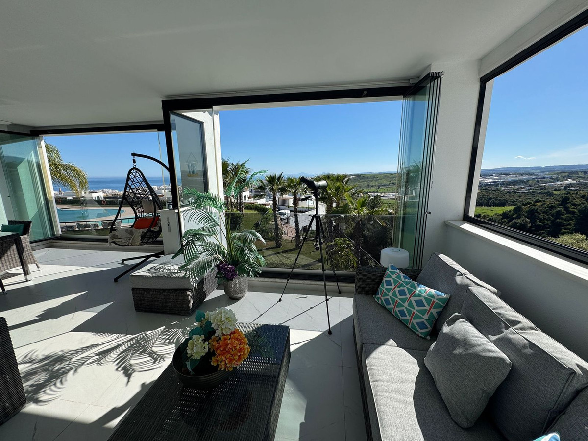 4 Bed Apartment for sale in Estepona Costa Del Sol, Málaga, Spain