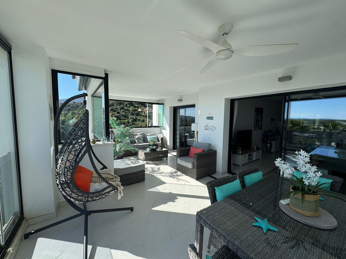 4 Bed Apartment for sale in Estepona Costa Del Sol, Málaga, Spain