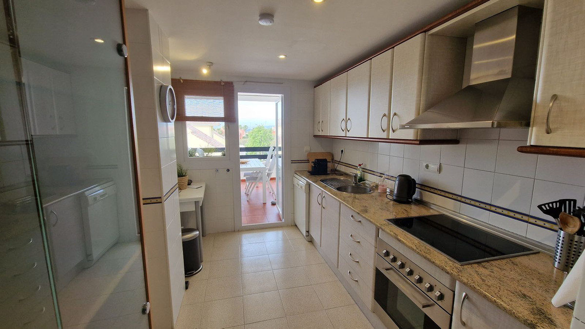 3 Bed Apartment for sale in Estepona Costa Del Sol, Málaga, Spain