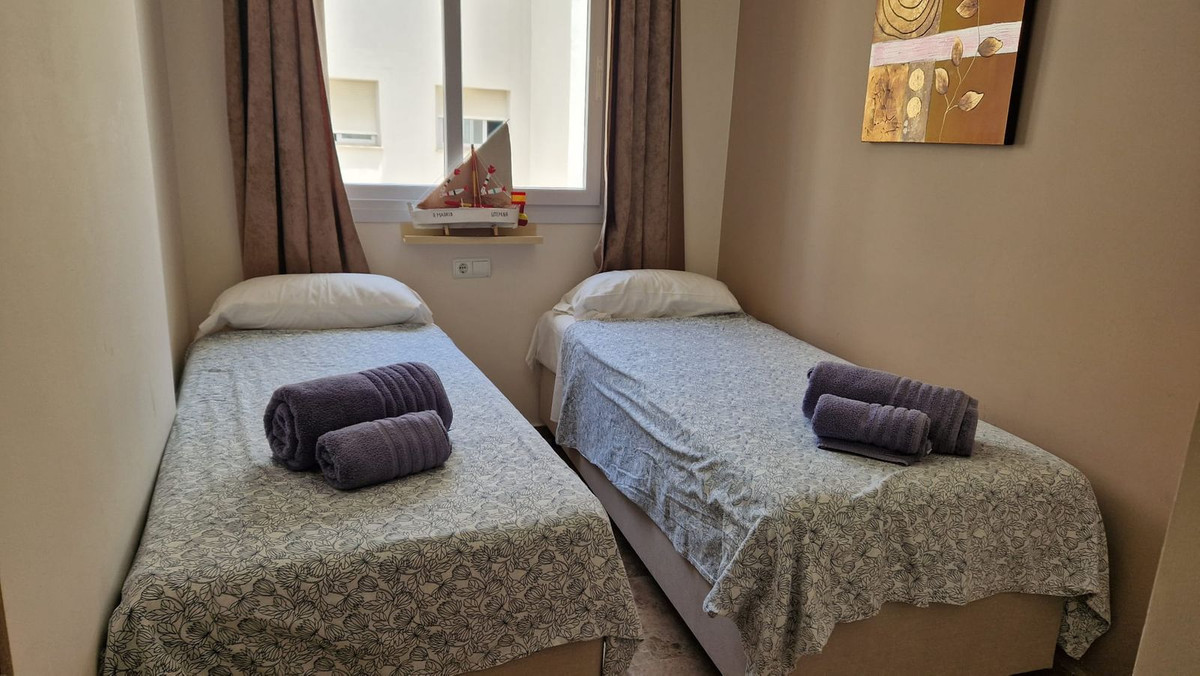 3 Bed Apartment for sale in Estepona Costa Del Sol, Málaga, Spain