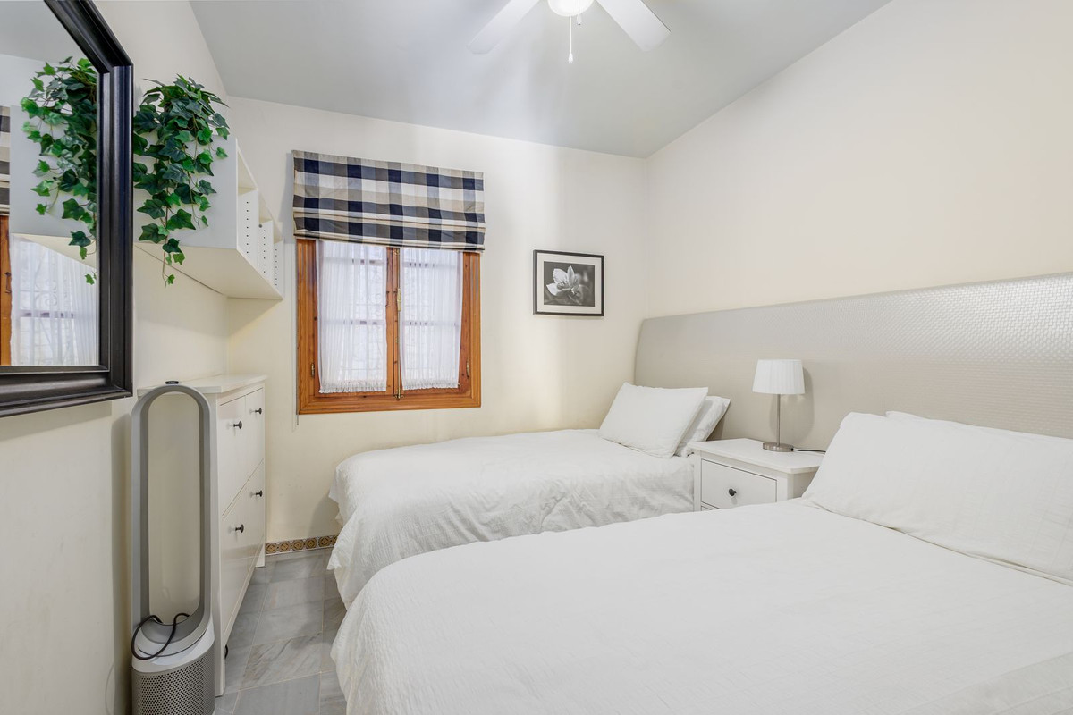 Se vende Apartamento Planta Baja de 2 dormitorios en Costa Del Sol, Málaga, España