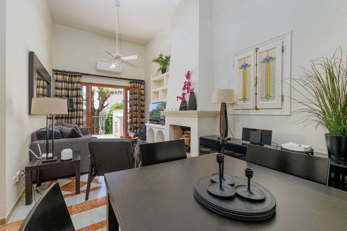 Se vende Apartamento Planta Baja de 2 dormitorios en Costa Del Sol, Málaga, España