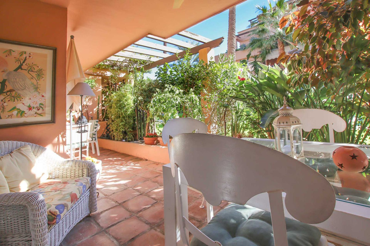 Se vende Apartamento Planta Baja de 2 dormitorios en Costa Del Sol, Málaga, España