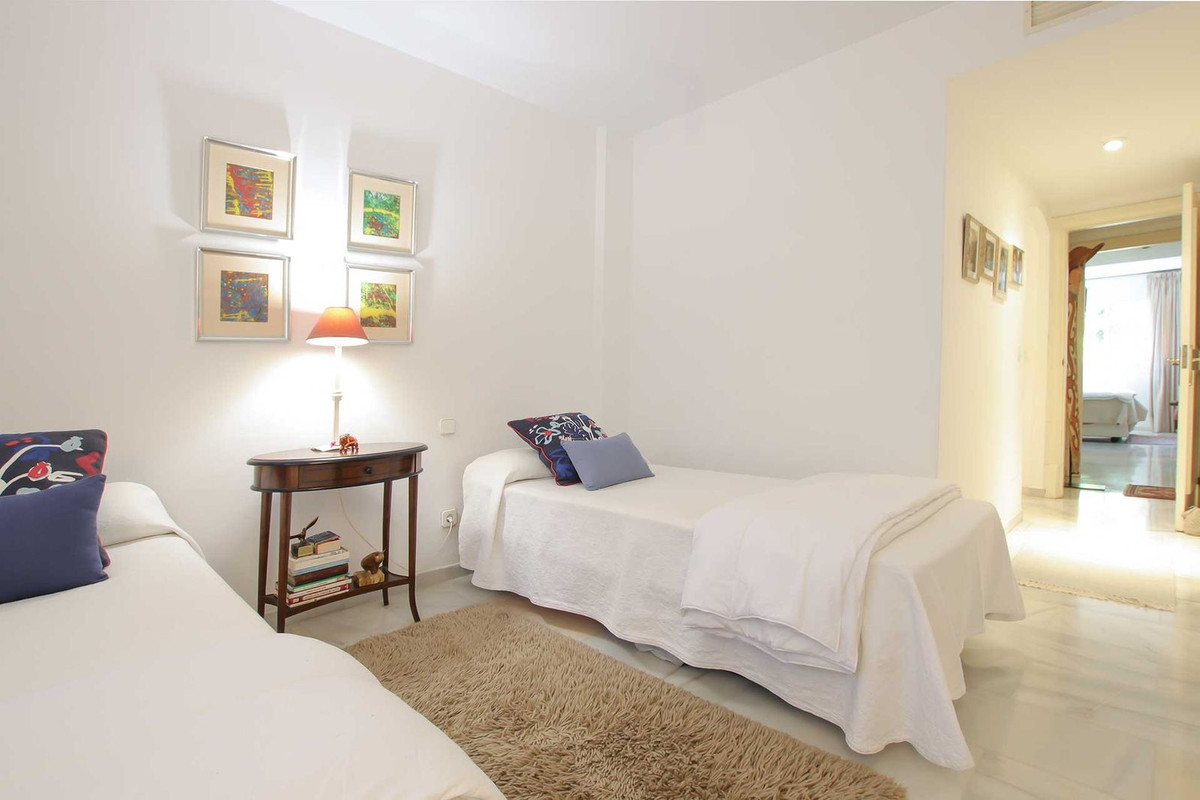 Se vende Apartamento Planta Baja de 2 dormitorios en Costa Del Sol, Málaga, España
