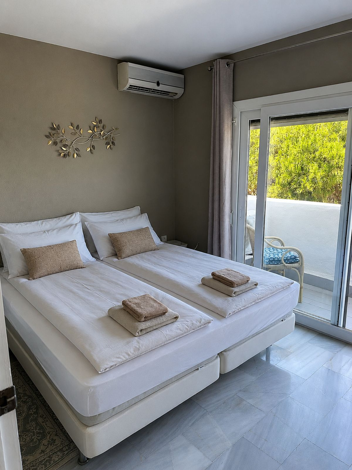 Se vende Apartamento en Planta Última de 2 dormitorios en Costa Del Sol, Málaga, España