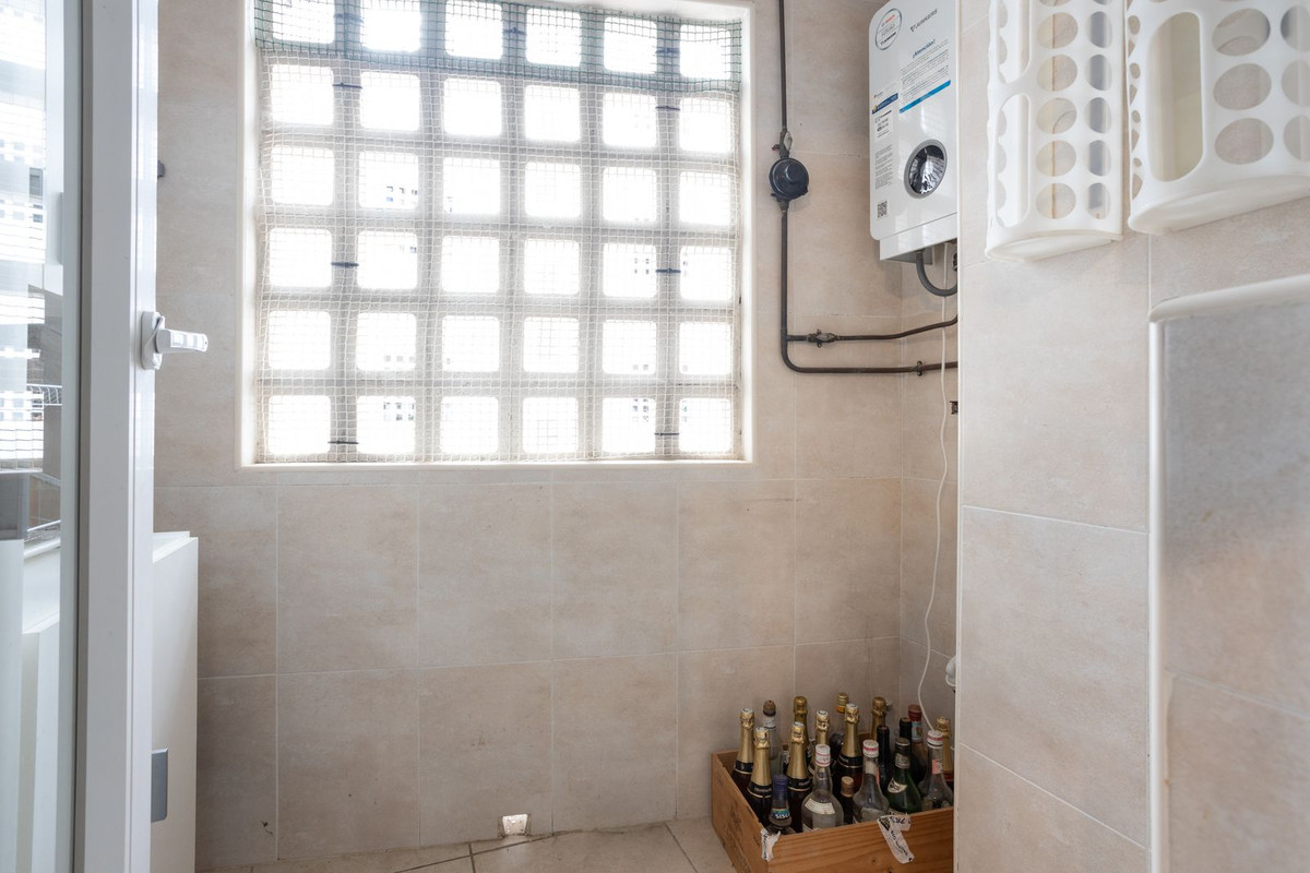 3 Bed Apartment for sale in La Campana Costa Del Sol, Málaga, Spain