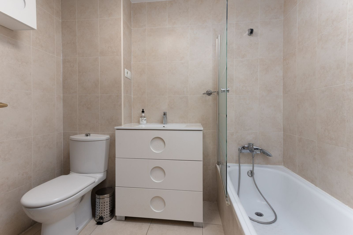 3 Bed Apartment for sale in La Campana Costa Del Sol, Málaga, Spain