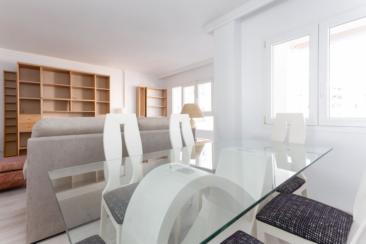 3 Bed Apartment for sale in La Campana Costa Del Sol, Málaga, Spain