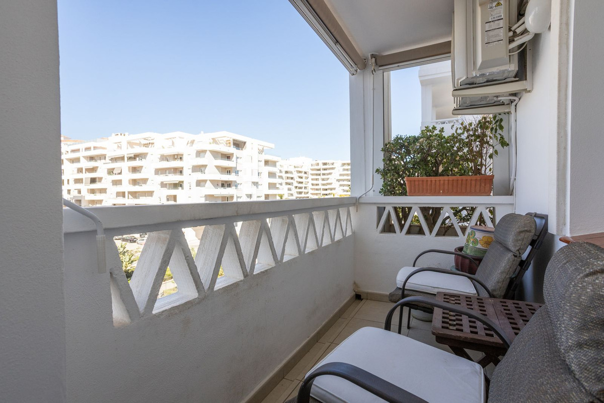 3 Bed Apartment for sale in La Campana Costa Del Sol, Málaga, Spain