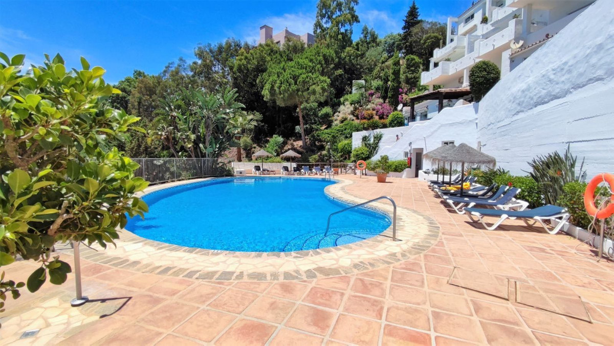 Se vende Apartamento Planta Media de 2 dormitorios en Costa Del Sol, Málaga, España