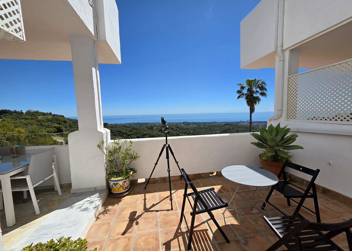 Se vende Apartamento Planta Media de 2 dormitorios en Costa Del Sol, Málaga, España