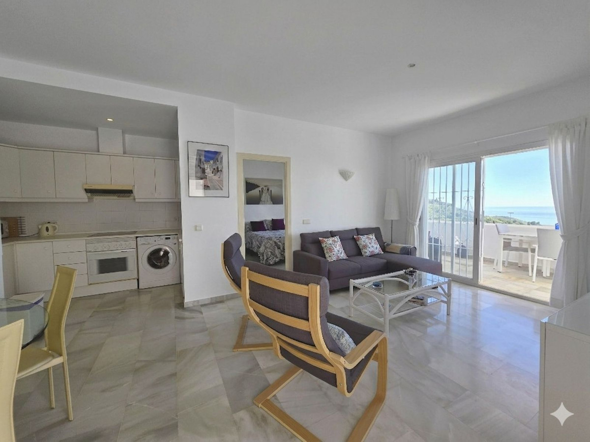 Se vende Apartamento Planta Media de 2 dormitorios en Costa Del Sol, Málaga, España