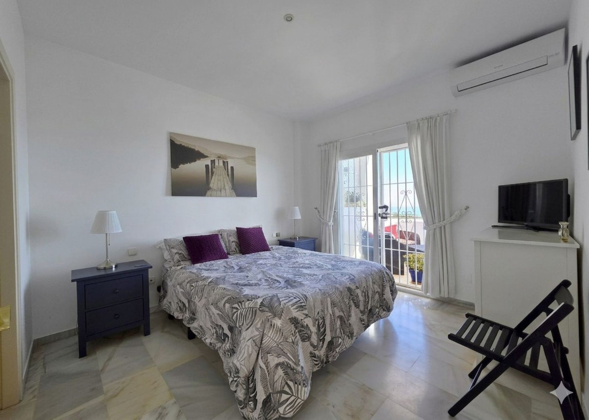 Se vende Apartamento Planta Media de 2 dormitorios en Costa Del Sol, Málaga, España