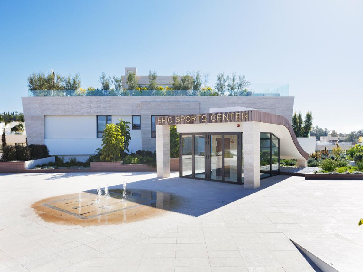 1 Bed Apartment for sale in The Golden Mile Costa Del Sol, Málaga, Spain