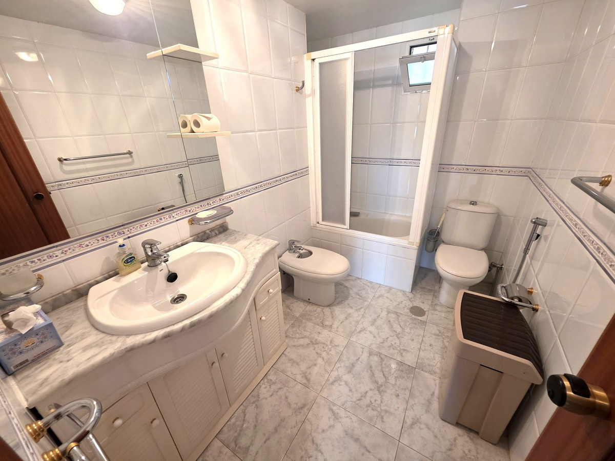 4 Bed Apartment for sale in Torremolinos Costa Del Sol, Málaga, Spain