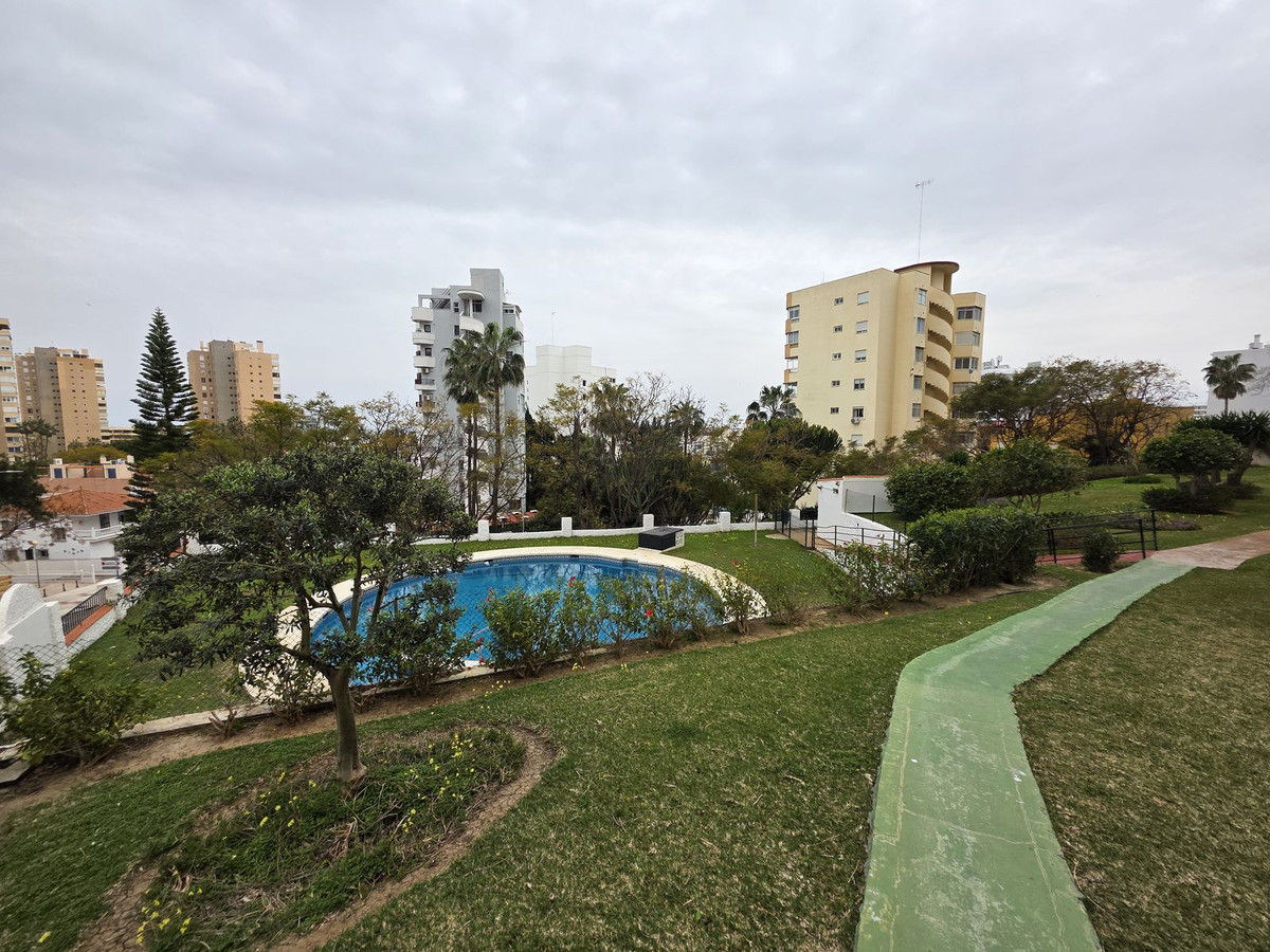 4 Bed Apartment for sale in Torremolinos Costa Del Sol, Málaga, Spain