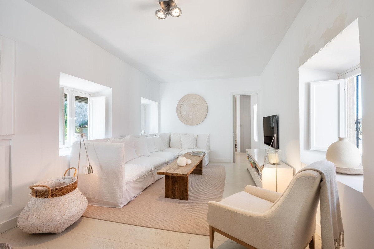 2 Bed Apartment for sale in Marbella Costa Del Sol, Málaga, Spain
