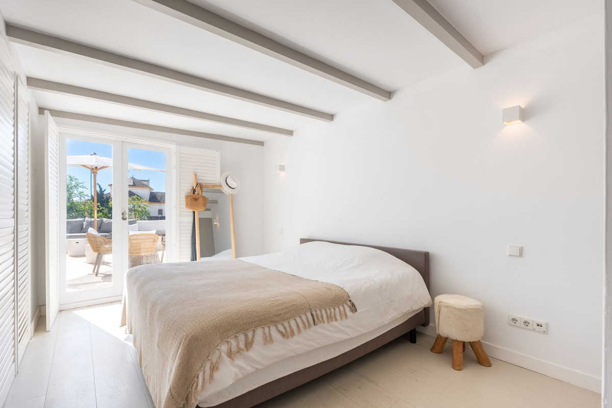 2 Bed Apartment for sale in Marbella Costa Del Sol, Málaga, Spain