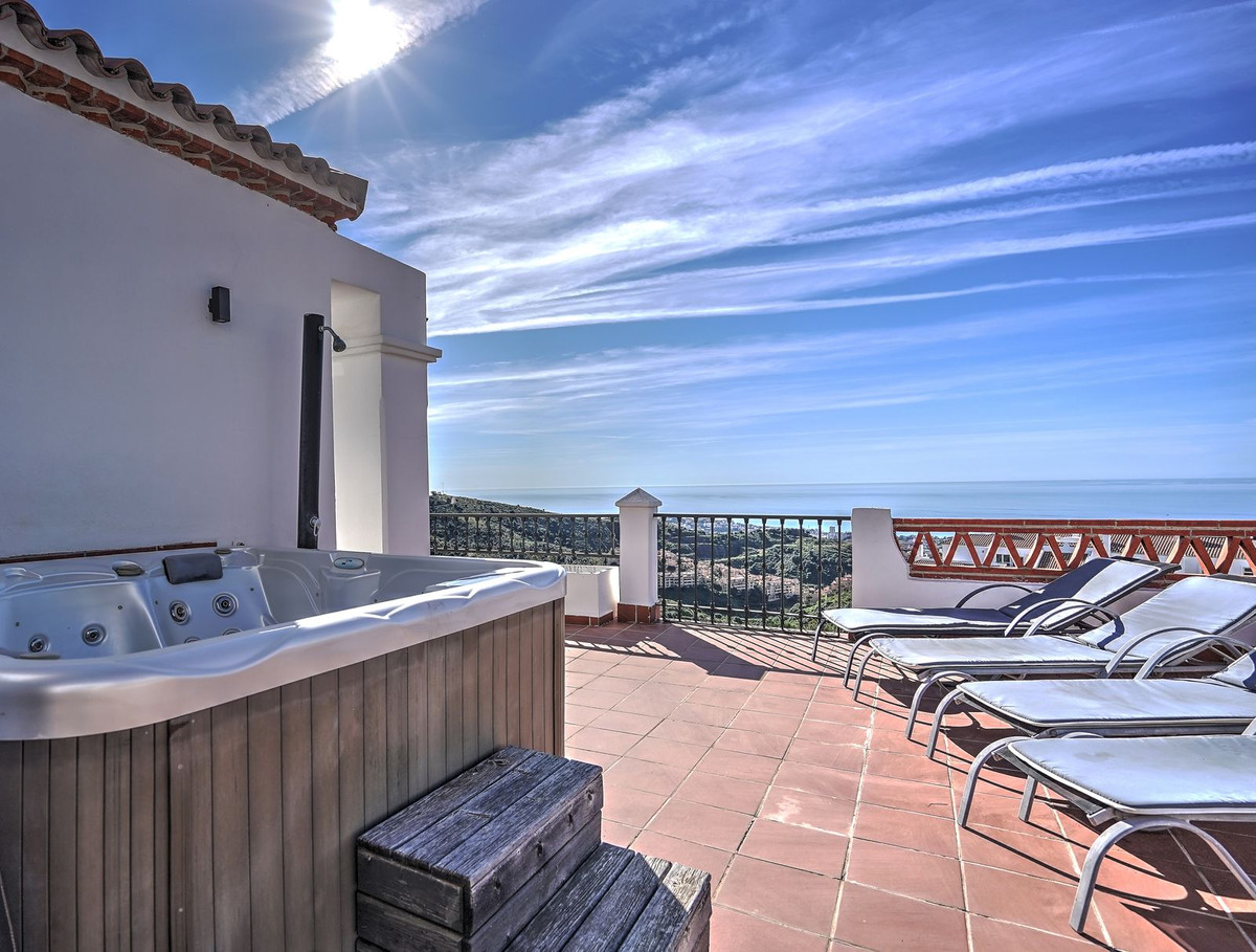 Se vende Ático de 2 dormitorios en Costa Del Sol, Málaga, España