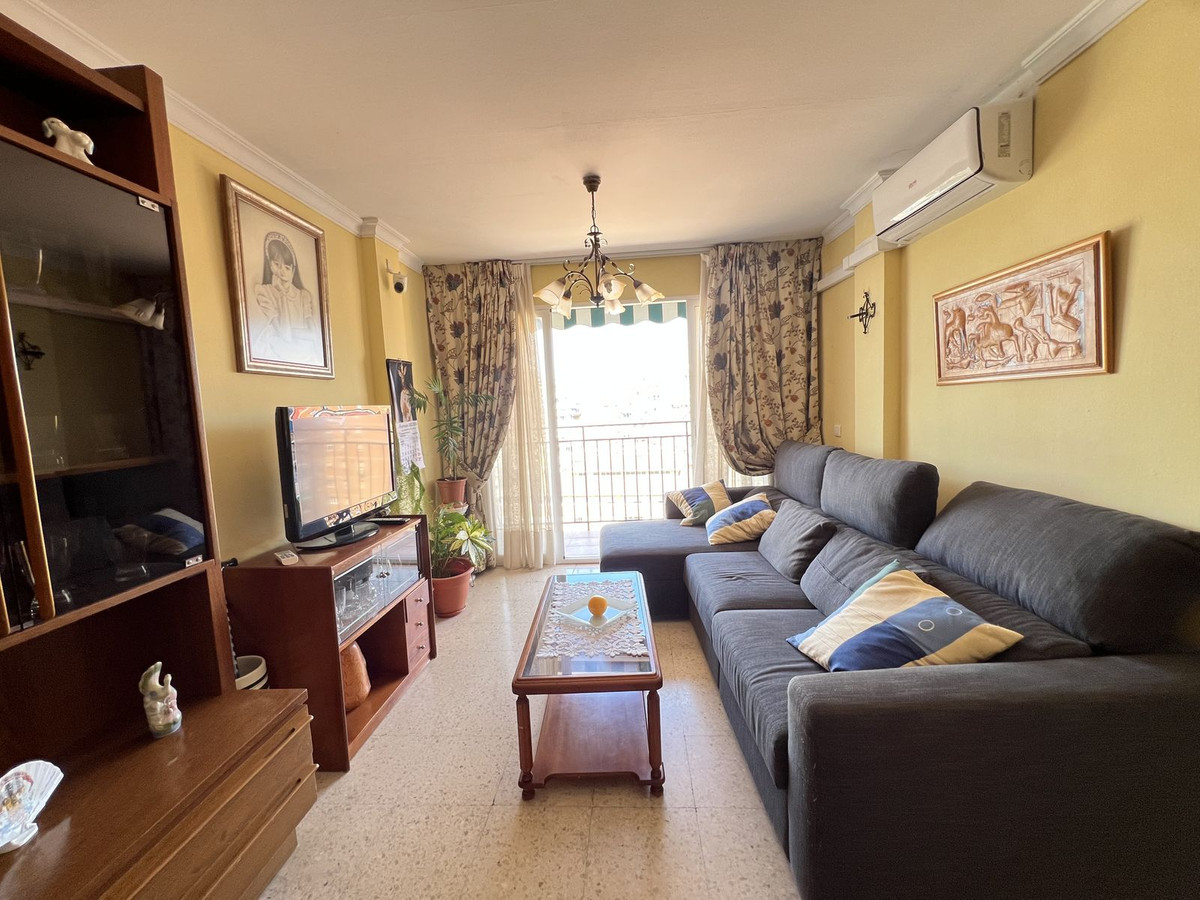 Se vende Apartamento en Planta Última de 3 dormitorios en Costa Del Sol, Málaga, España