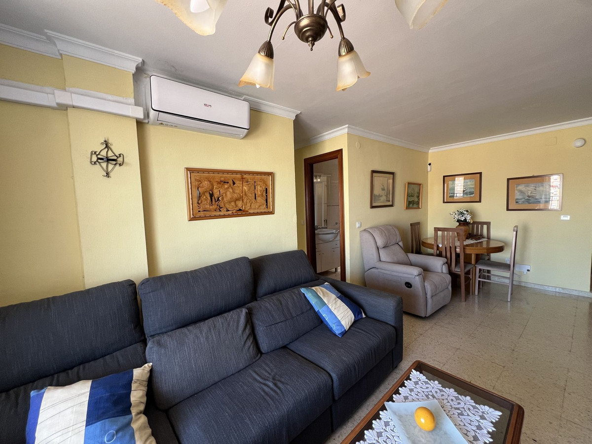 Se vende Apartamento en Planta Última de 3 dormitorios en Costa Del Sol, Málaga, España