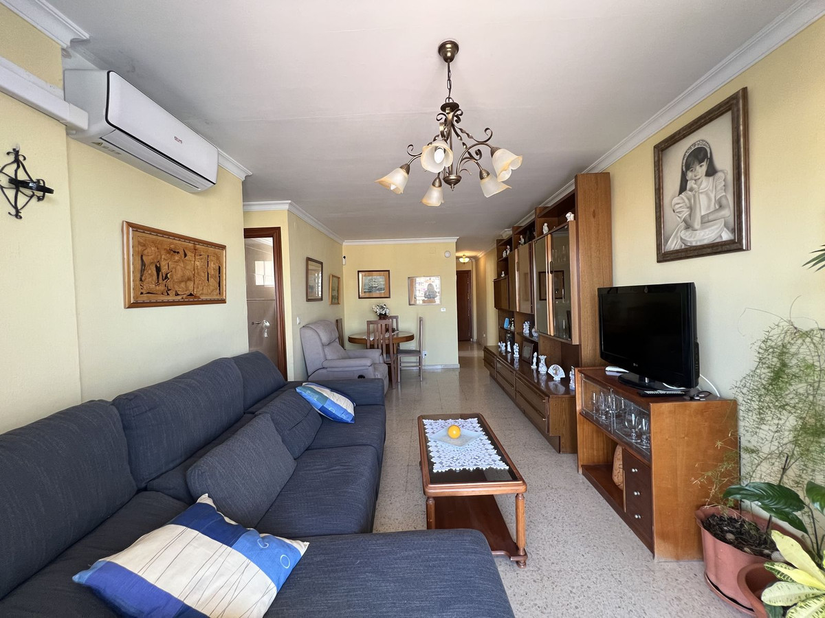 Se vende Apartamento en Planta Última de 3 dormitorios en Costa Del Sol, Málaga, España