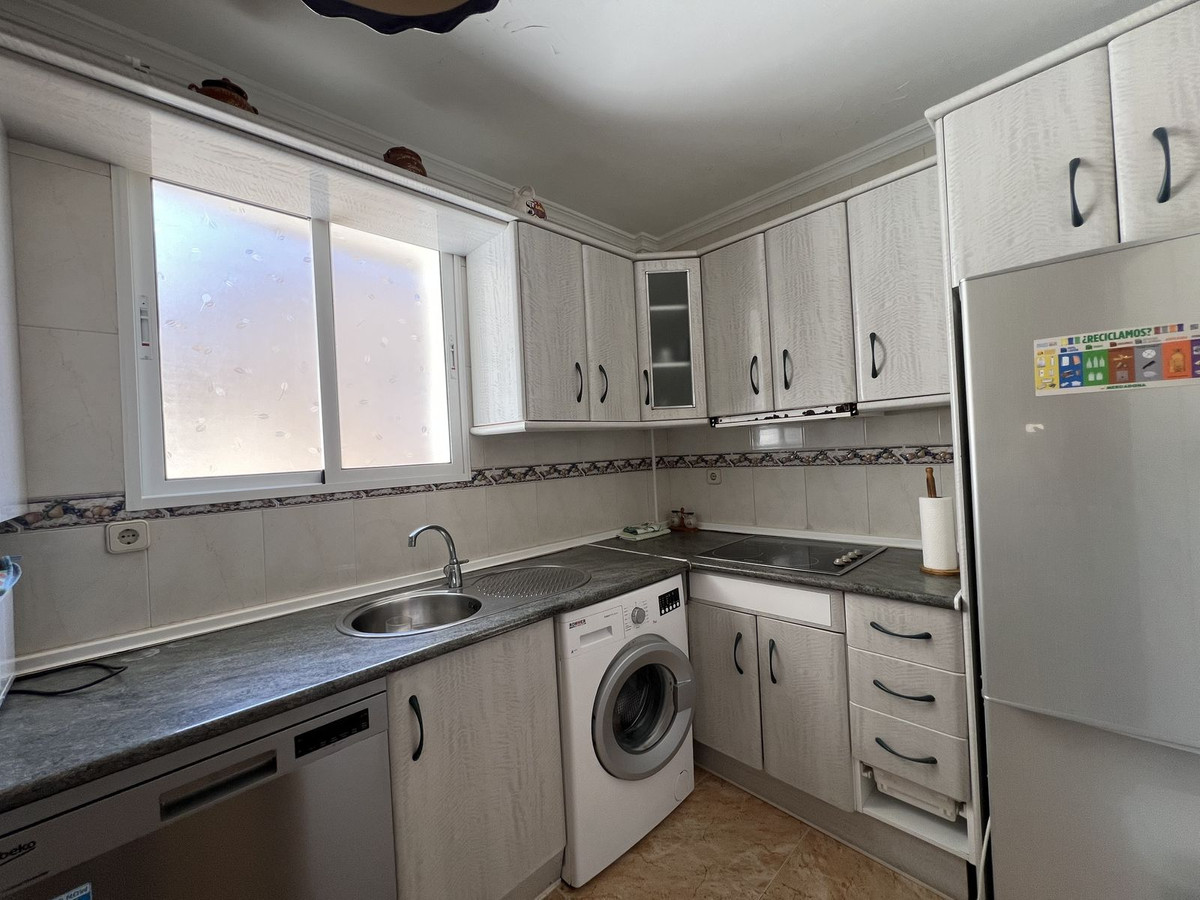 Se vende Apartamento en Planta Última de 3 dormitorios en Costa Del Sol, Málaga, España