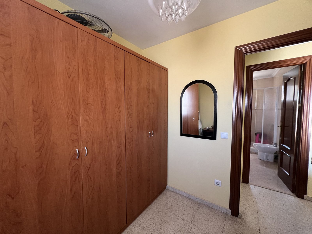 Se vende Apartamento en Planta Última de 3 dormitorios en Costa Del Sol, Málaga, España