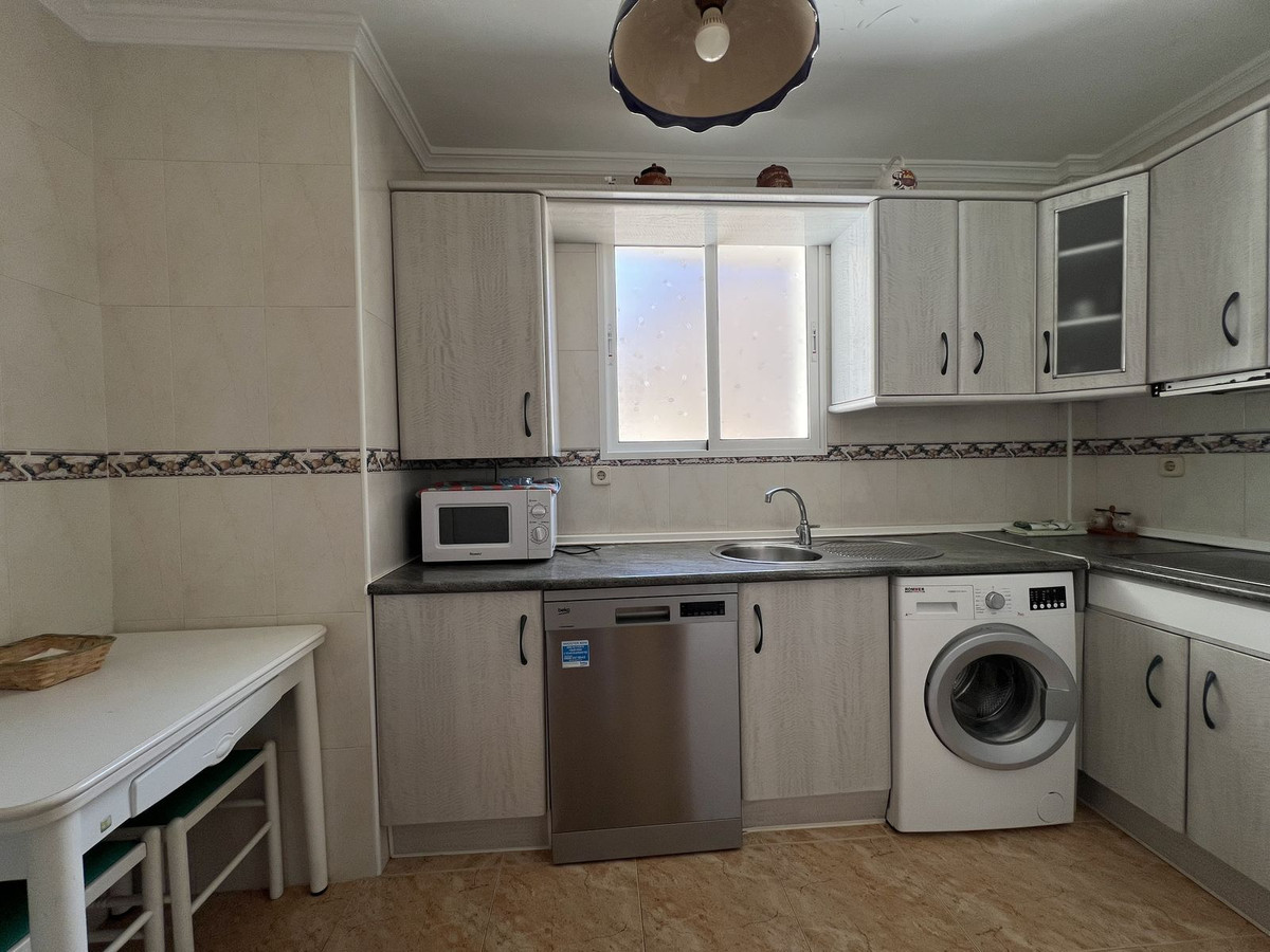 Se vende Apartamento en Planta Última de 3 dormitorios en Costa Del Sol, Málaga, España