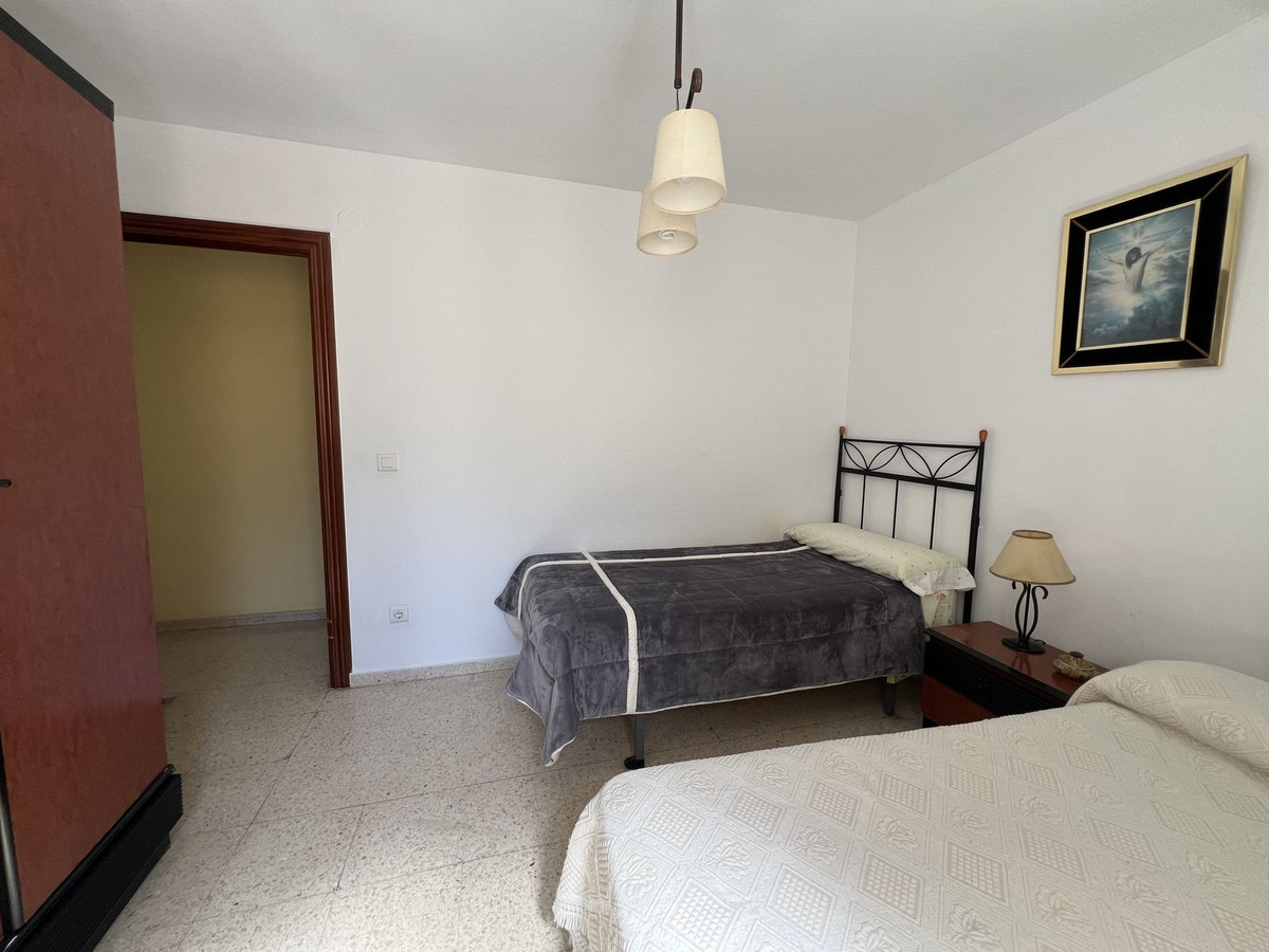 Se vende Apartamento en Planta Última de 3 dormitorios en Costa Del Sol, Málaga, España