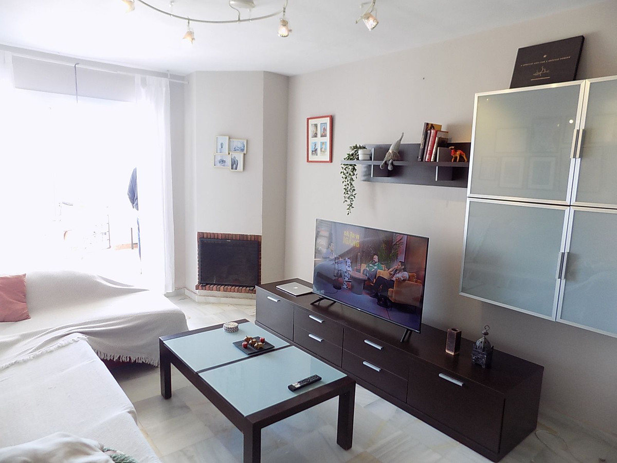Se vende Apartamento Planta Media de 2 dormitorios en Costa Del Sol, Málaga, España